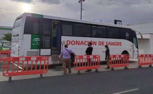 El Centro Comercial Torrecárdenas organiza una campaña de donación de sangre