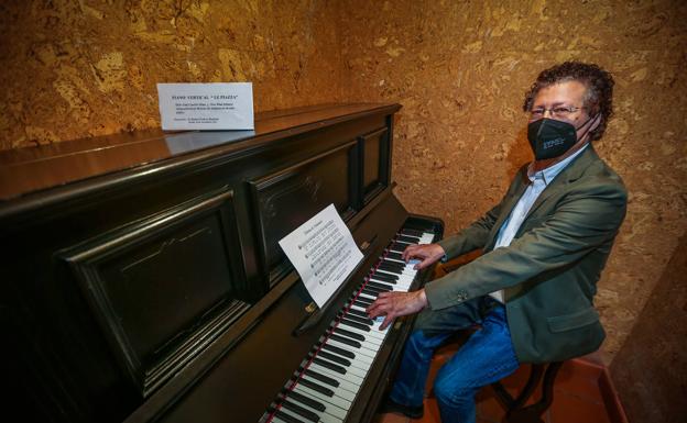 Granada guarda los símbolos del Himno andaluz