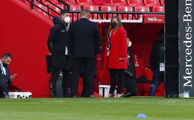 Patricia Rodríguez se estrena en Los Cármenes ante su 'ex'