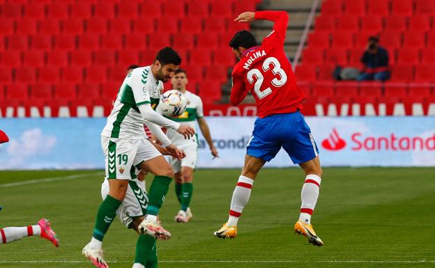 Siete titulares en Nápoles repiten contra el Elche
