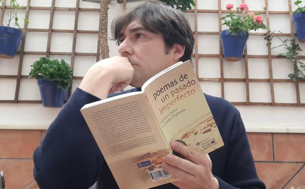 'Poemas de un pasado imperfecto', una mirada nostálgica de lo cotidiano y de la cultura popular