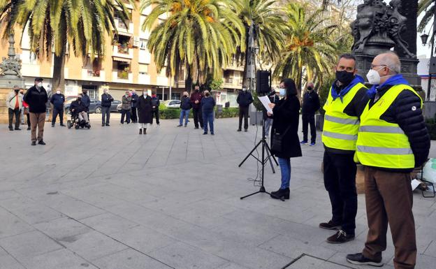 Nueva demanda para la reapertura del edificio cerrado del geriátrico de Linares