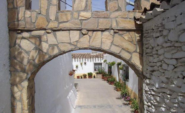 Solo cinco municipios tendrán cerrados sus accesos por la covid y dos de ellos también bares y comercios