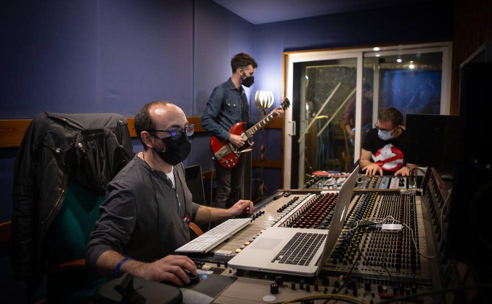 Los discos que se graban con mascarilla