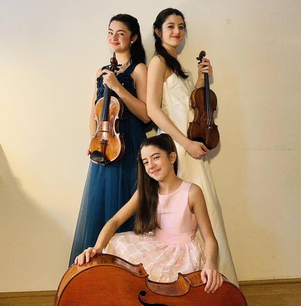 María, Julia y Daniela, el soberbio talento de las tres hermanas Dueñas