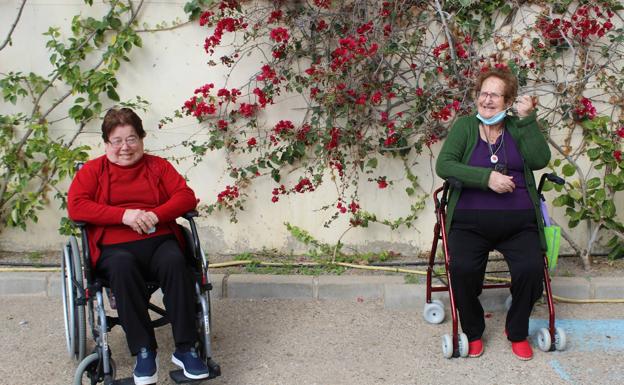 El 'efecto vacuna' hunde los contagios en los centros residenciales de Almería