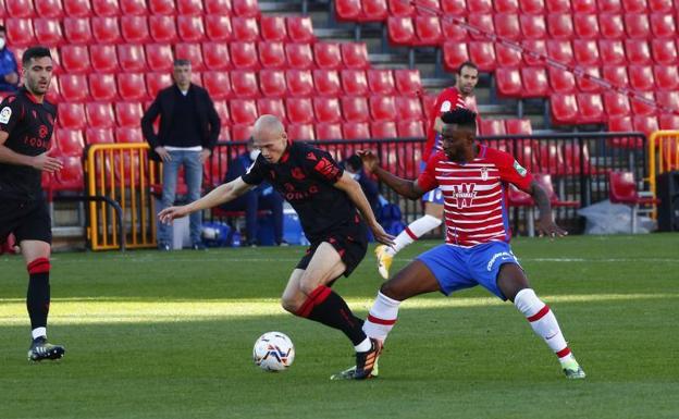 El Granada se acostumbra a ganar sin tener el balón