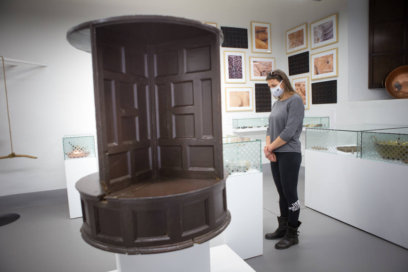 Las 'manos de santa' que endulzan Granada