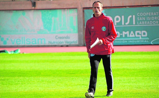 Fran Alcoy: «Para nosotros será el primer partido de la segunda fase»