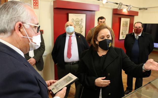 Digitalizan los estatutos de tres cofradías jienenses