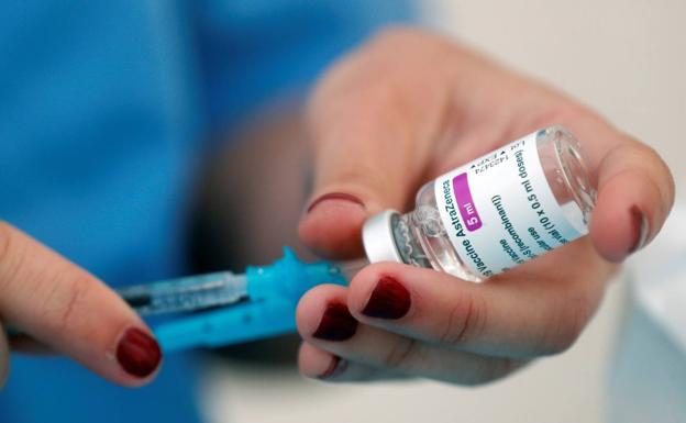 El ritmo de vacunación se mantiene en la provincia y el miércoles se retoman las AstraZeneca