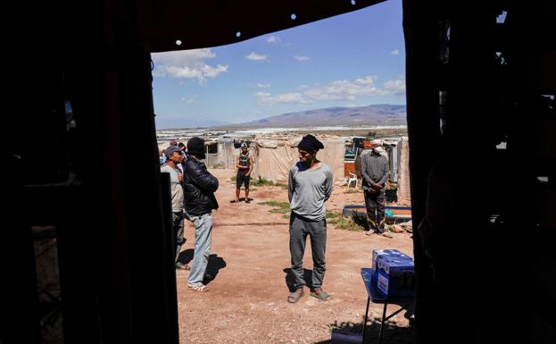 Níjar promueve un plan para acabar con los asentamientos de chabolas