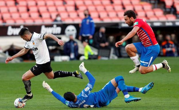 Demasiado Valencia para un Granada agitado al final