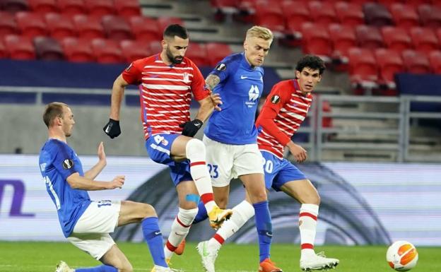 El Granada podrá jugar en Los Cármenes con el Manchester United