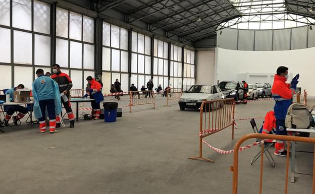 La vacunación a extranjeros implica a ayuntamientos para regularizar casos y hacer traducciones