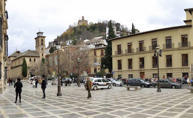 Un juez de Granada censura la 'cláusula techo' de los seguros para no cubrir la minuta íntegra de los abogados