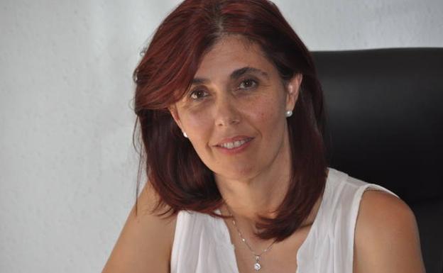 La concejala de Cortes de Baza, Ana María Ruiz, sustituirá a Pedro Fernández en la Diputación