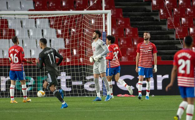 Domingos y Eteki y tres 'diablos rojos' se pierden la vuelta