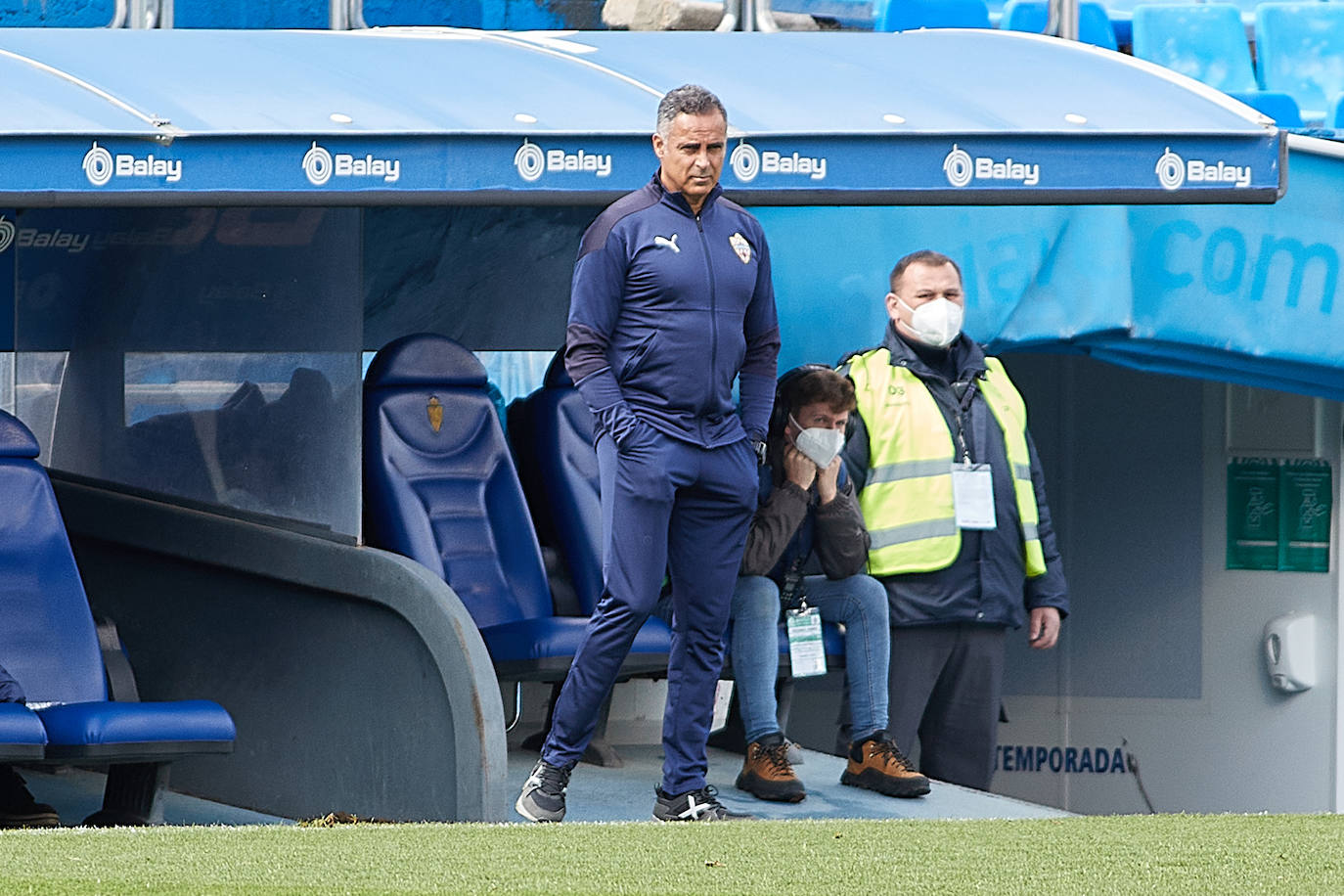 Gomes se centra en los errores del Almería y no en el VAR