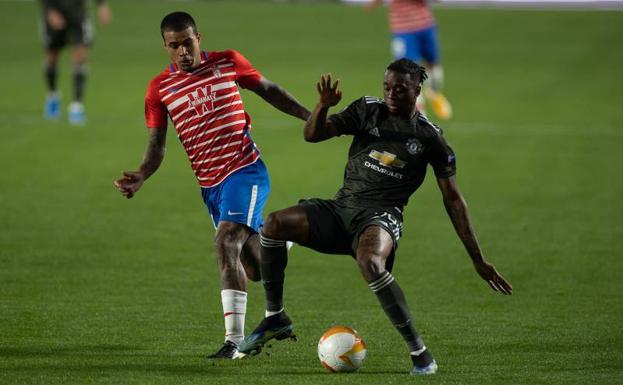 Kenedy sufre una lesión en el tobillo