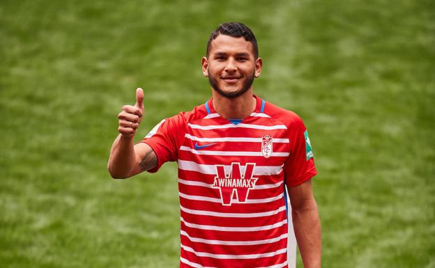 Luis Suárez, favorito para ser el 'nueve' titular del equipo en Valladolid