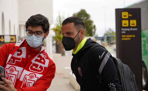 El Granada vuela a Manchester con todos sus futbolistas menos Milla, Domingos y Neyder