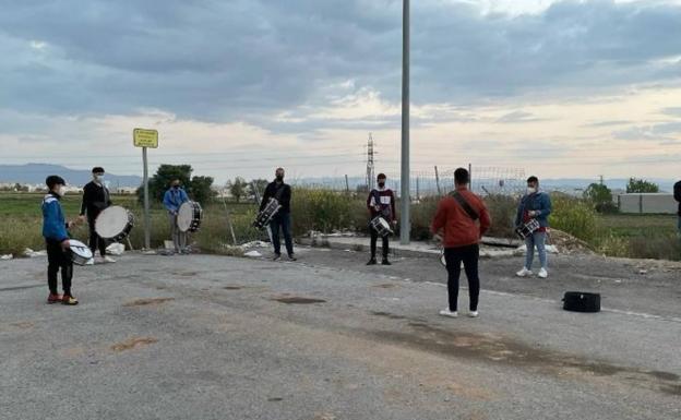 Las bandas y agrupaciones de música cofrade vuelven a «hacer labio»