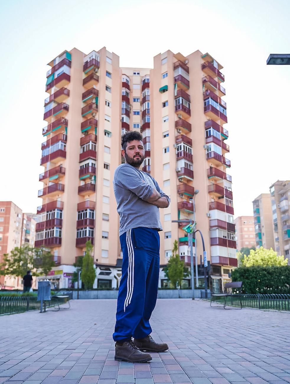 Munir Hachemi: «Somos los hijos de la generación que lo tuvo todo y sin embargo nos vamos a trabajar fuera»