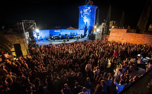 Tímida subida al escenario de los festivales de verano