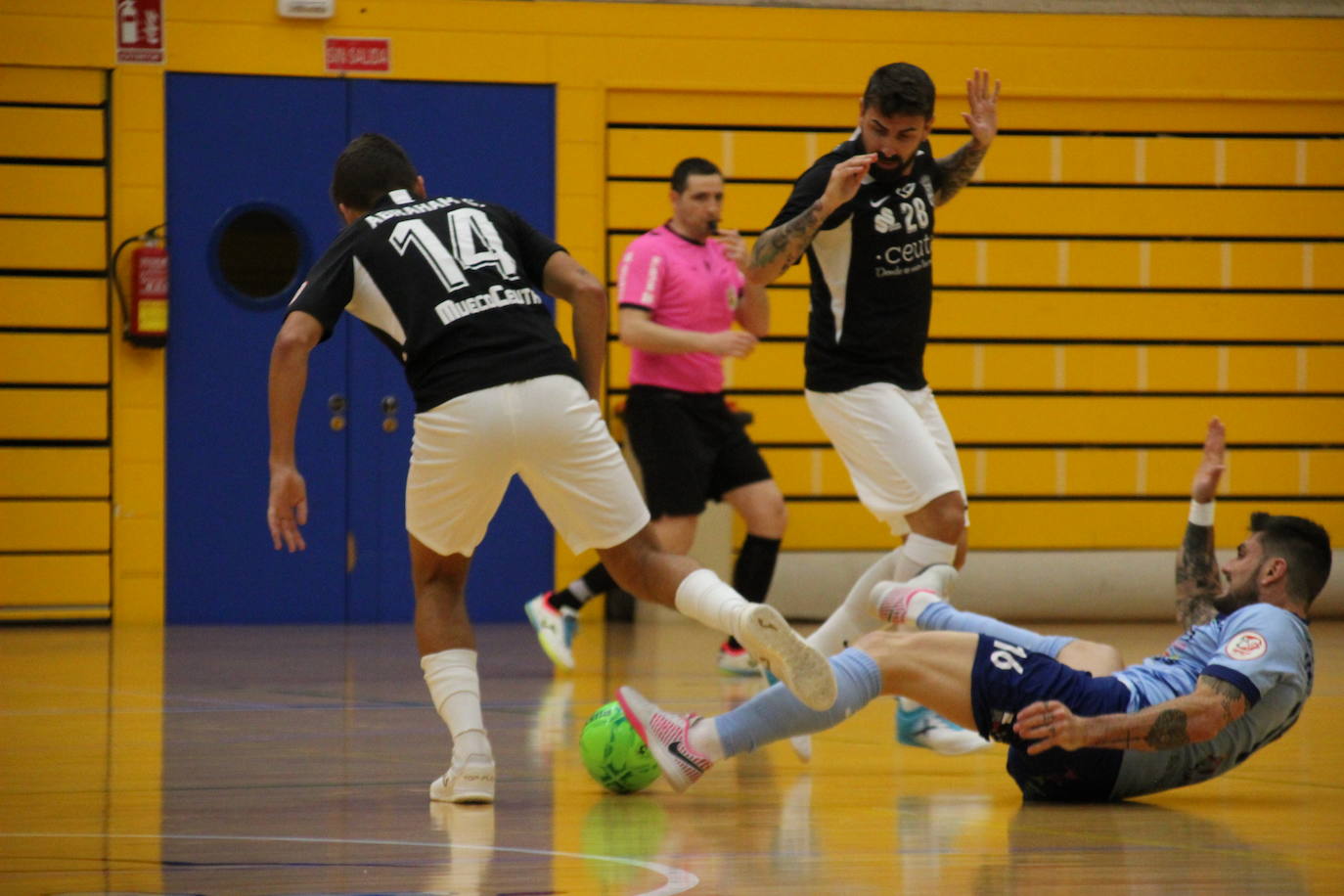 Durán El Ejido vence al Ceuta y luchará por la Primera División