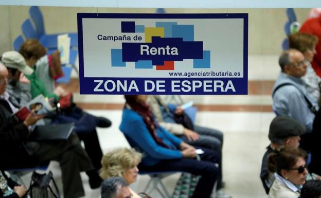 Estos son los seguros que pueden desgravar en la declaración de la Renta
