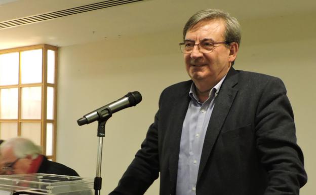 El PSOE de la capital sale tras Juan Espadas y pide primarias y la ejecutiva provincial dice que «ahora no toca»