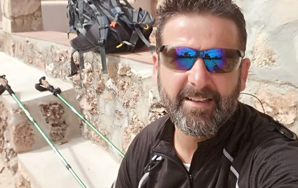 Un guardia civil granadino andará más de 350 kilómetros entre Cuenca y Belicena en homenaje a las víctimas del covid