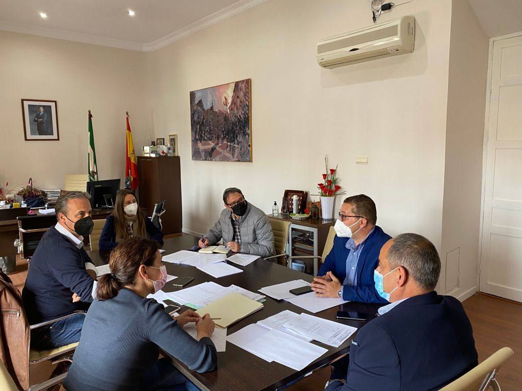 Manifiesto contra el «desmantelamiento» de la Agencia Pública Sanitaria Alto Guadalquivir