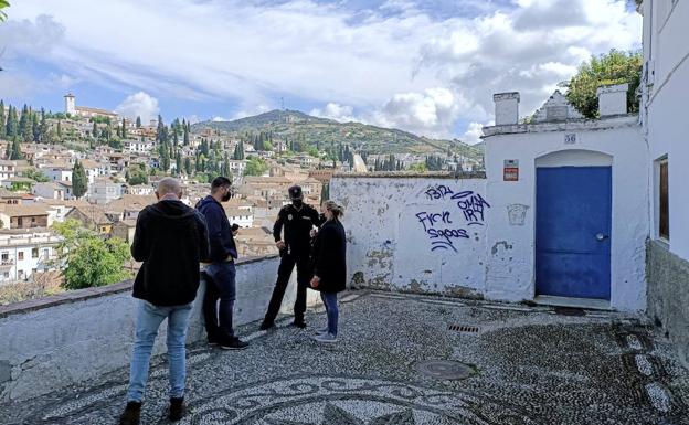 El refuerzo policial de los fines de semana, insuficiente para frenar los botellones en Granada