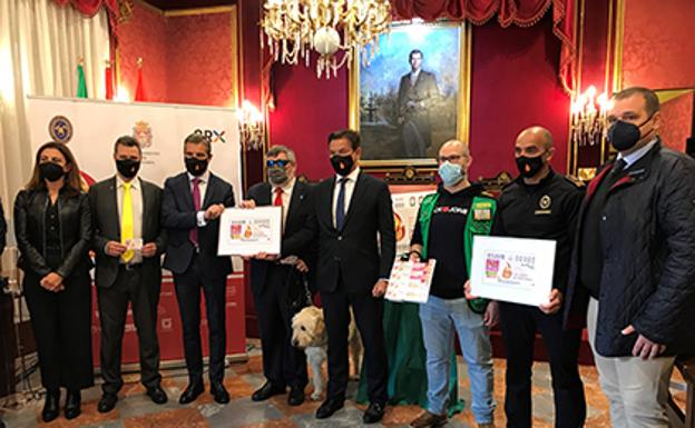 El cupón de la ONCE homenajea a los Bomberos de Granada en su 200 aniversario