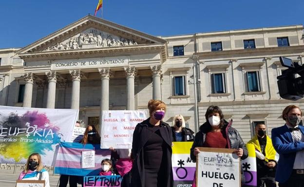 Igualdad renunciaría a una ley Trans si la LGTBI tiene libre determinación de género