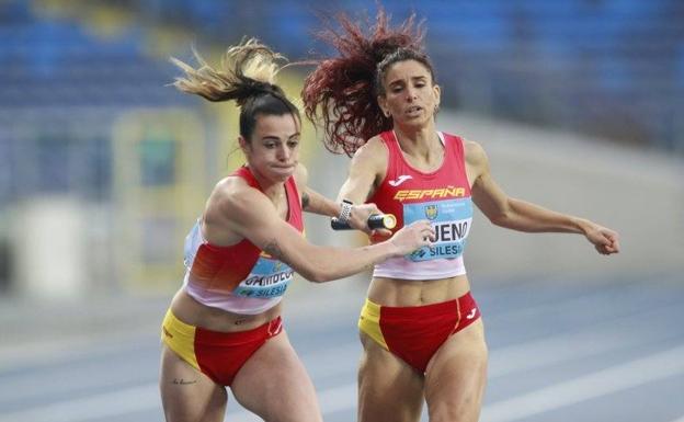 Laura Bueno destaca en el Mundial de relevos