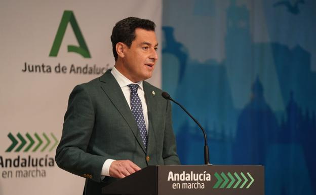 Moreno abre la puerta al ocio nocturno en Andalucía y los cierres de municipios: «Es un drama que no haya toque de queda»