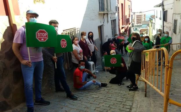 Tamara, David y sus cuatro hijos no tendrán que marcharse de su casa