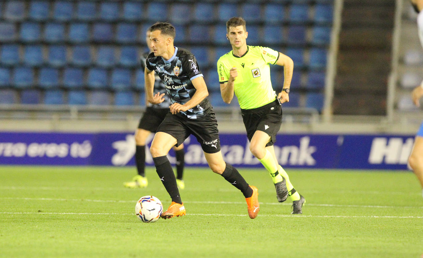 La UDAlmería 'empieza el playoff' con un práctico triunfo en Tenerife
