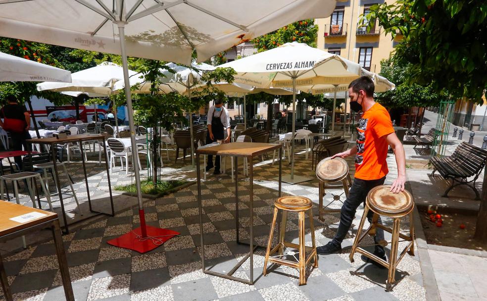 Las cocinas de Granada se preparan para el fin del estado de alarma