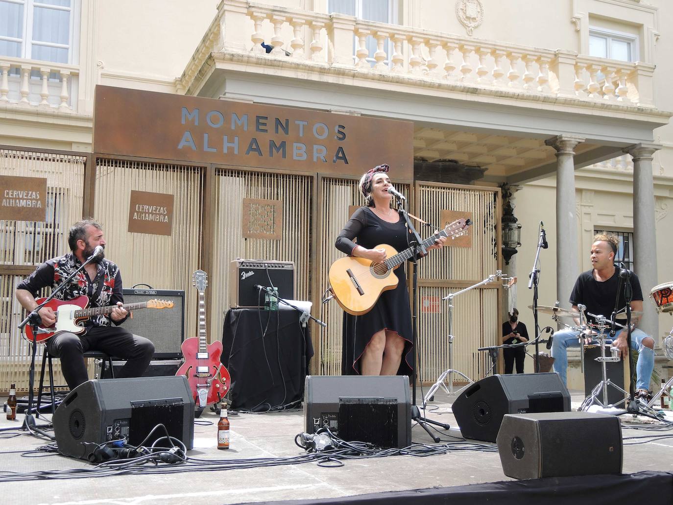 Amparanoia inaugura la primaveral serie de conciertos de los Momentos Alhambra