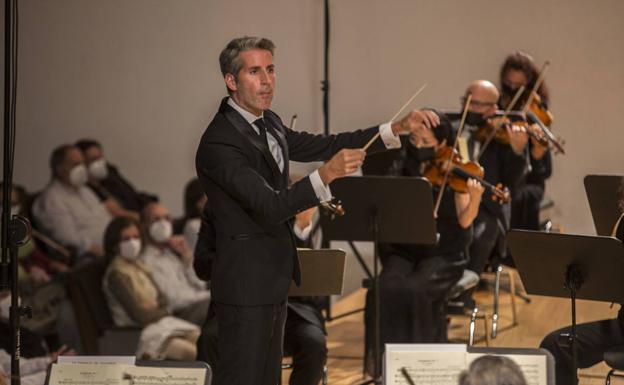 La Orquesta Ciudad de Granada, un lustro de apuros para llegar a la estabilidad económica