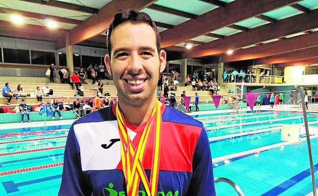 Carlos Tejada, 308 medallas en 18 años