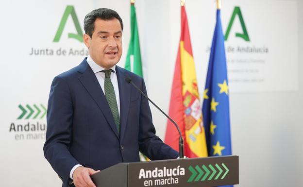 Moreno desvela rebrotes «por reuniones y comuniones» en Andalucía y advierte a los jóvenes de que «son mortales»