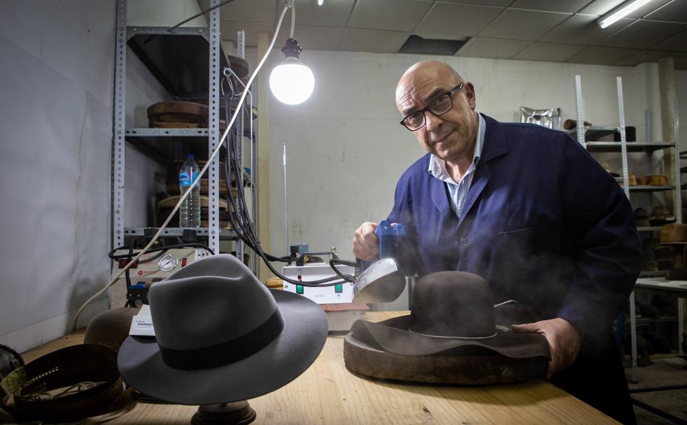 El último sombrerero de Granada