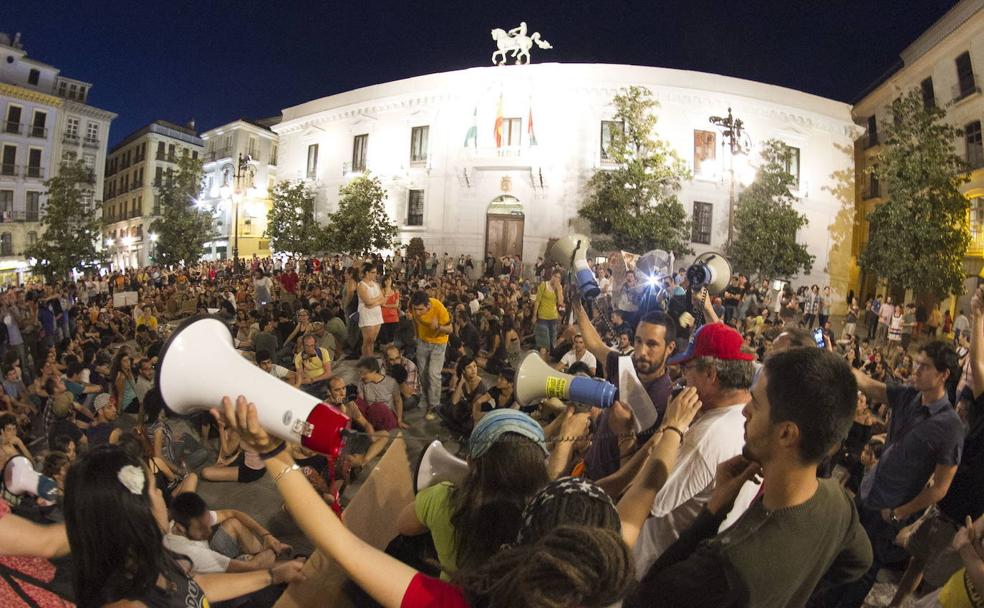 10 años del 15 M en Granada en 10 testimonios