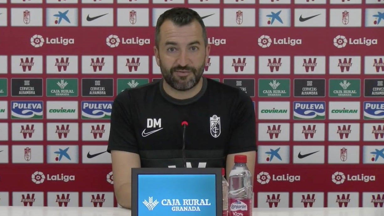 Diego Martínez: «Queremos ganar el partido y dejar la camiseta del Granada en un mejor lugar»