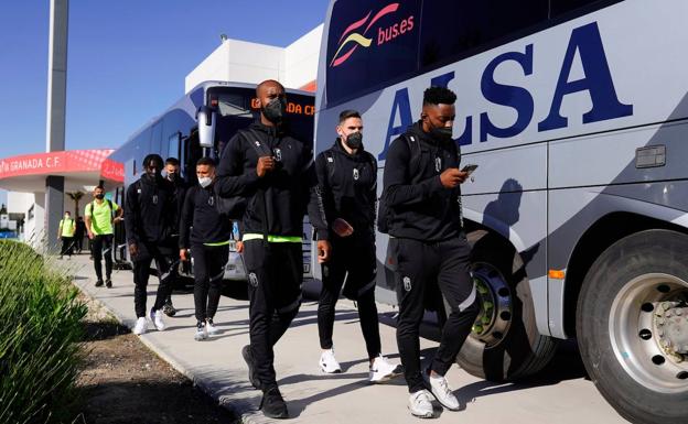 Diego Martínez no recupera efectivos para visitar al Alavés